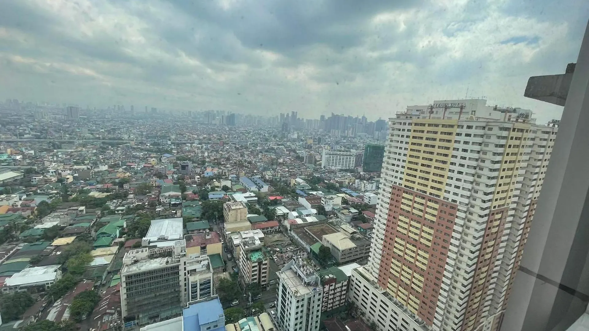 Green Residences Stays By Pbyy Manila Aparthotel